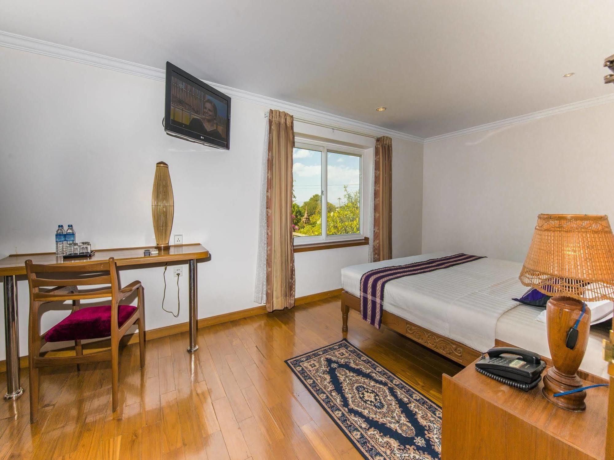 Thurizza Hotel Bagan Esterno foto