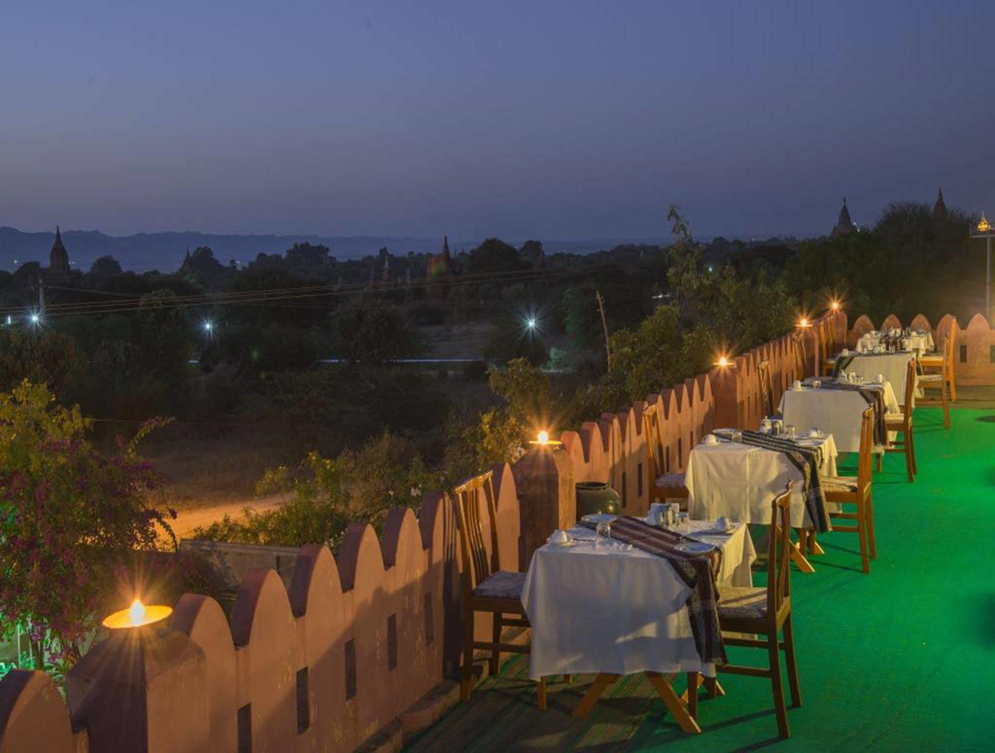 Thurizza Hotel Bagan Esterno foto