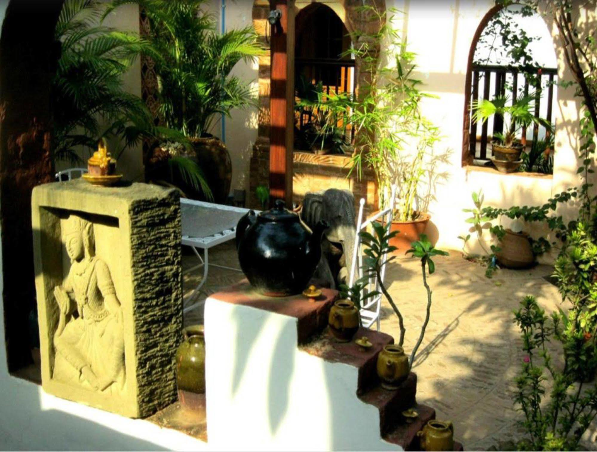 Thurizza Hotel Bagan Esterno foto