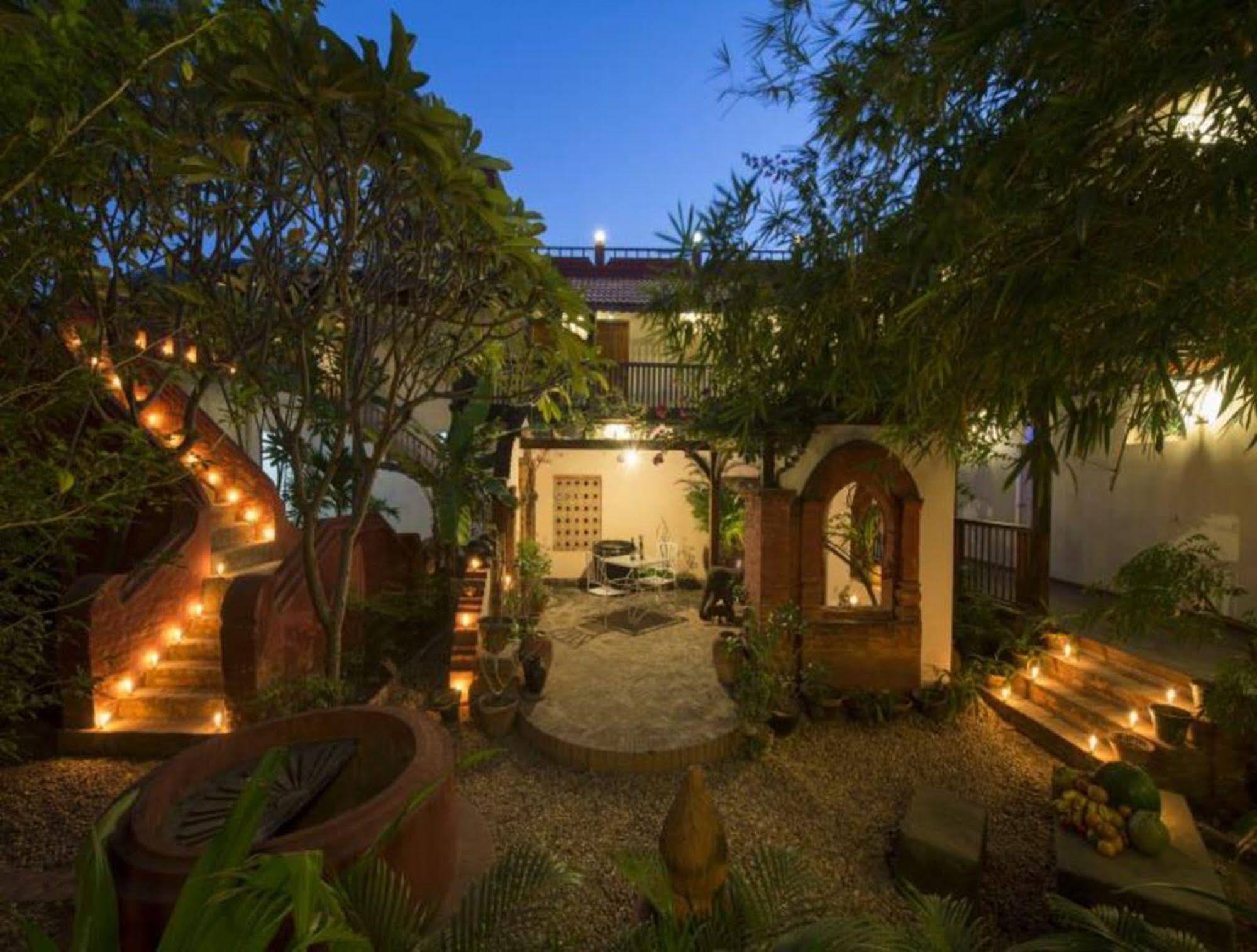 Thurizza Hotel Bagan Esterno foto